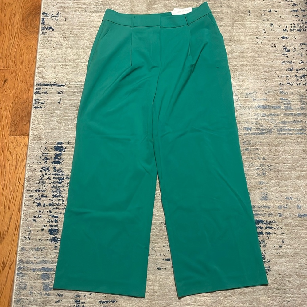 NWT ‘Emerald glow’ Peyton trouser pants. Size 12.